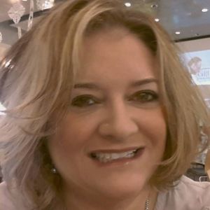 Meet your Posher, Dawne